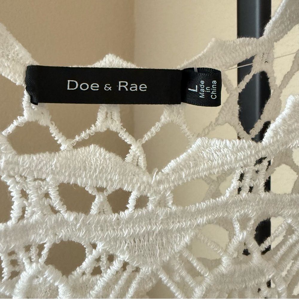 Doe & Rae Crochet Top - Picture 4 of 8
